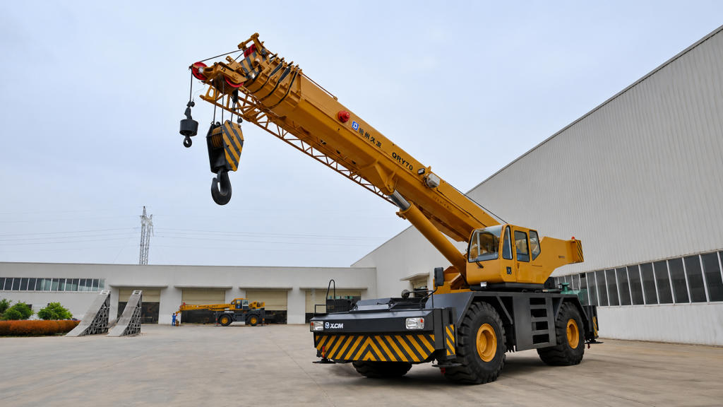 Inside a 100-Ton Rough Terrain Crane: How Boom Design Affects Real Lifting Performance